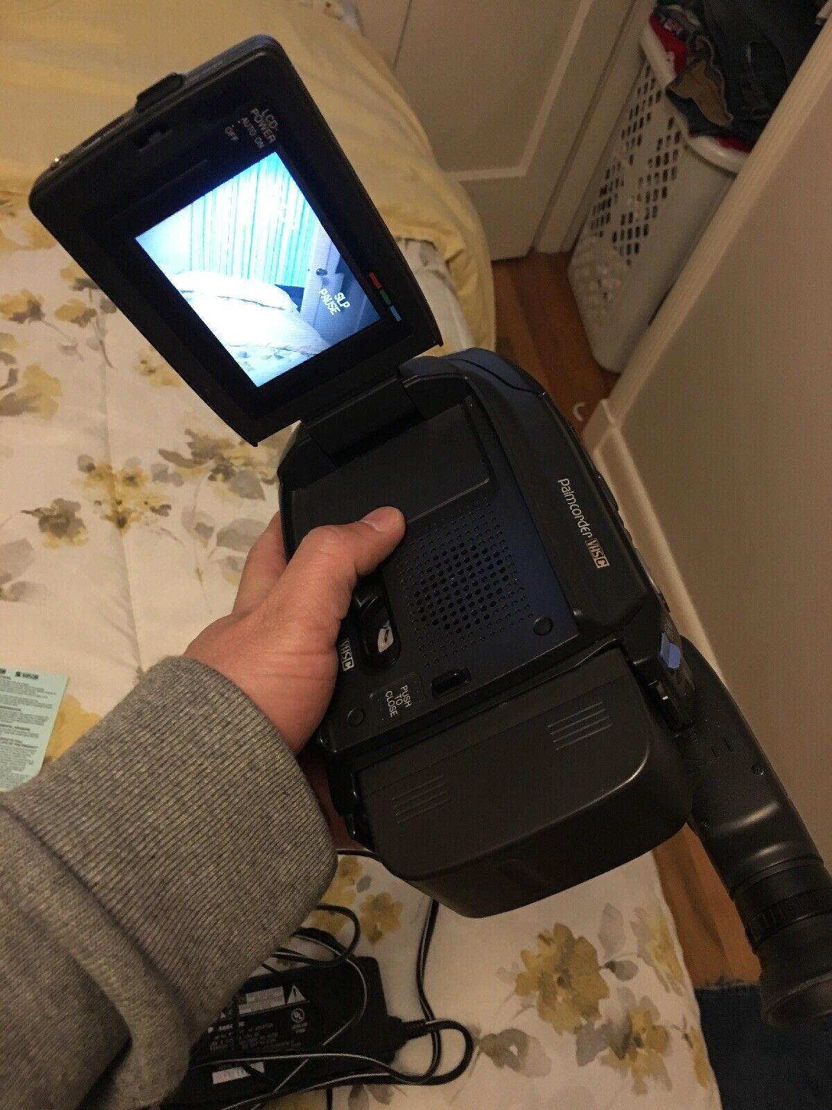 Panasonic Palmcorder PalmSight Camcorder PV-L657D with Manual in Case
