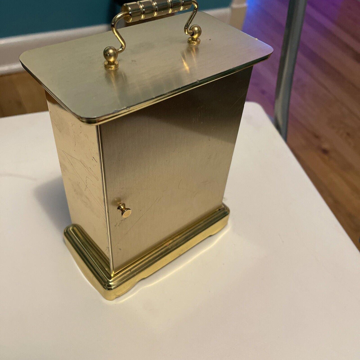 bulova quatz table clock (asis)