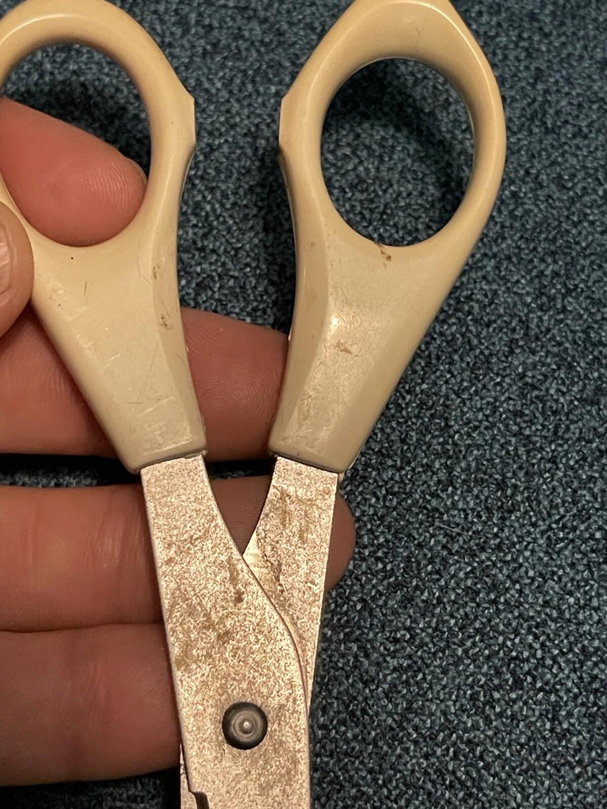 Vintage Scissors Barber Thinning Shears  Japan Light Weight 6 Inch