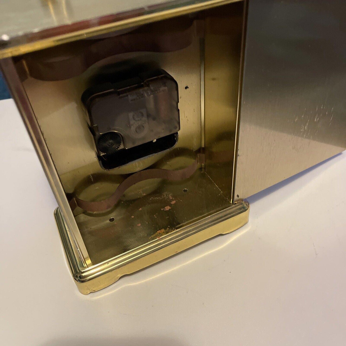 bulova quatz table clock (asis)