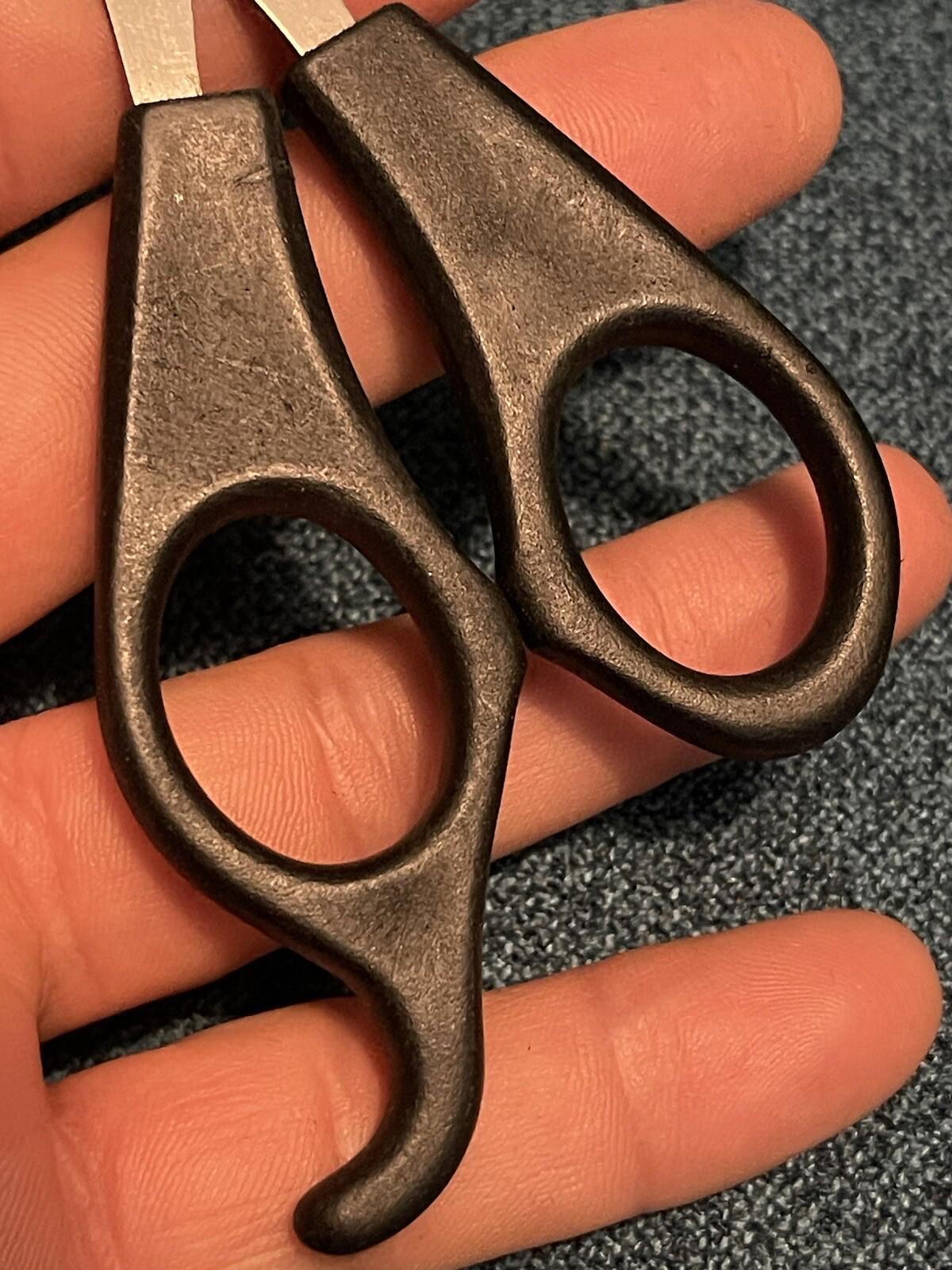 Vintage Scissors Barber Thinning Shears China Made Light Weight 5 Inch