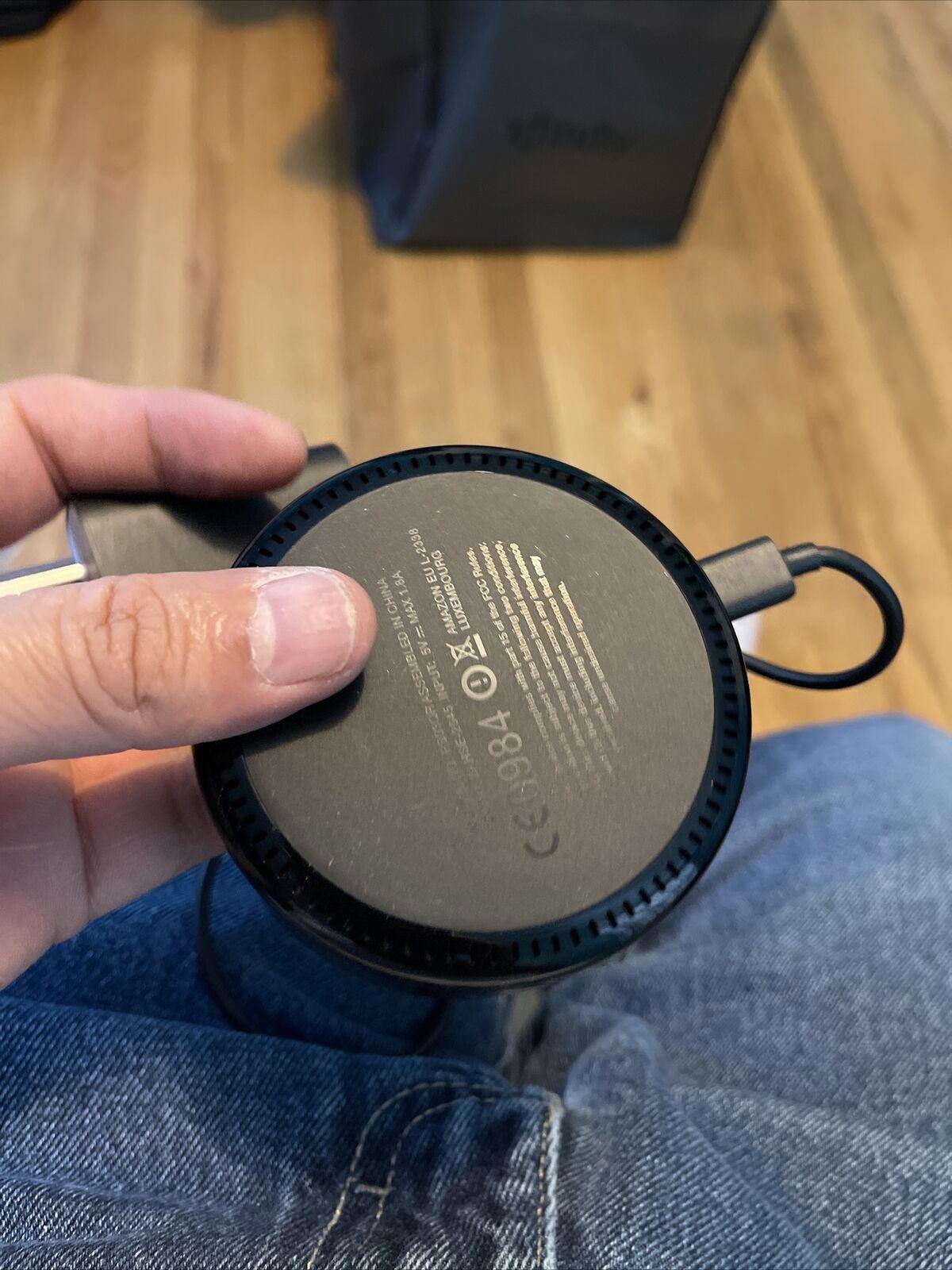 Amazon Echo Dot Model RS03QR 