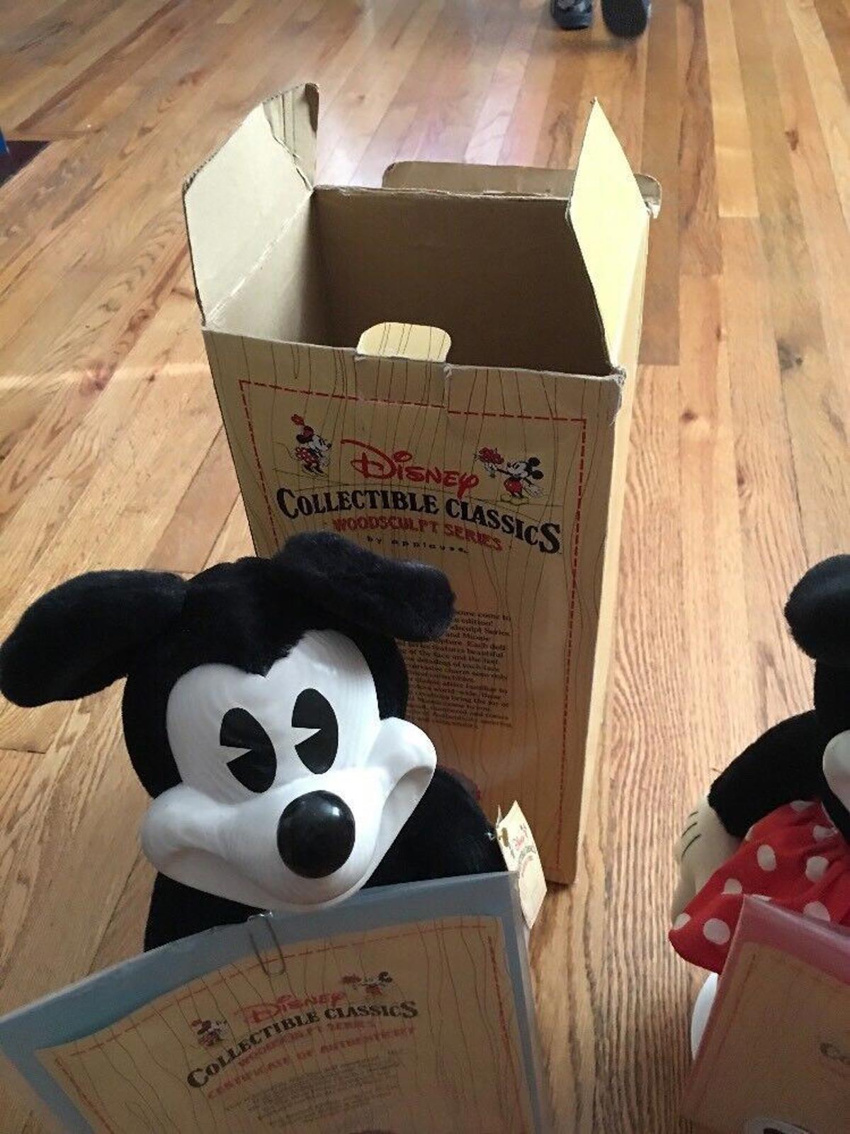 Mickey + Minnie Mouse Disney Collectible Classics Woodsculpt Series By Applause