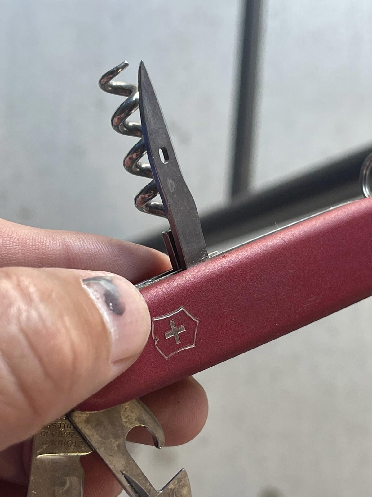 Vintage Officier Suisse Rostfrei Victorinox Swiss Army Knife   Nice Knife