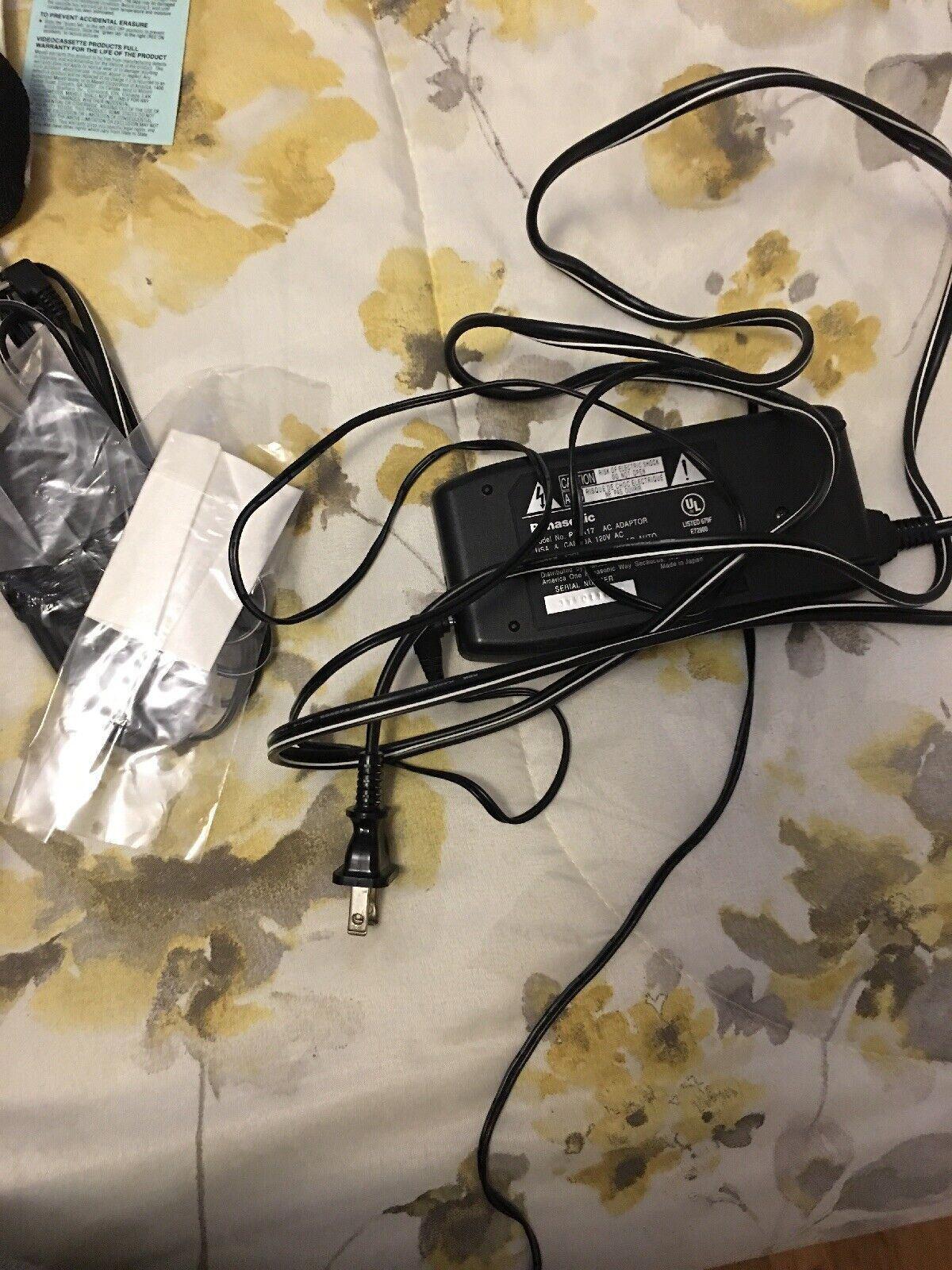 Panasonic Palmcorder PalmSight Camcorder PV-L657D with Manual in Case