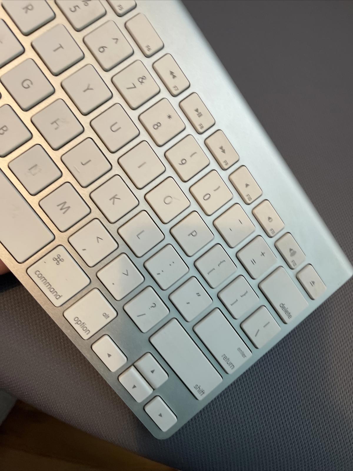 Apple A1314 Bluetooth Wireless Silver Slim Mini Keyboard Laptop iMac