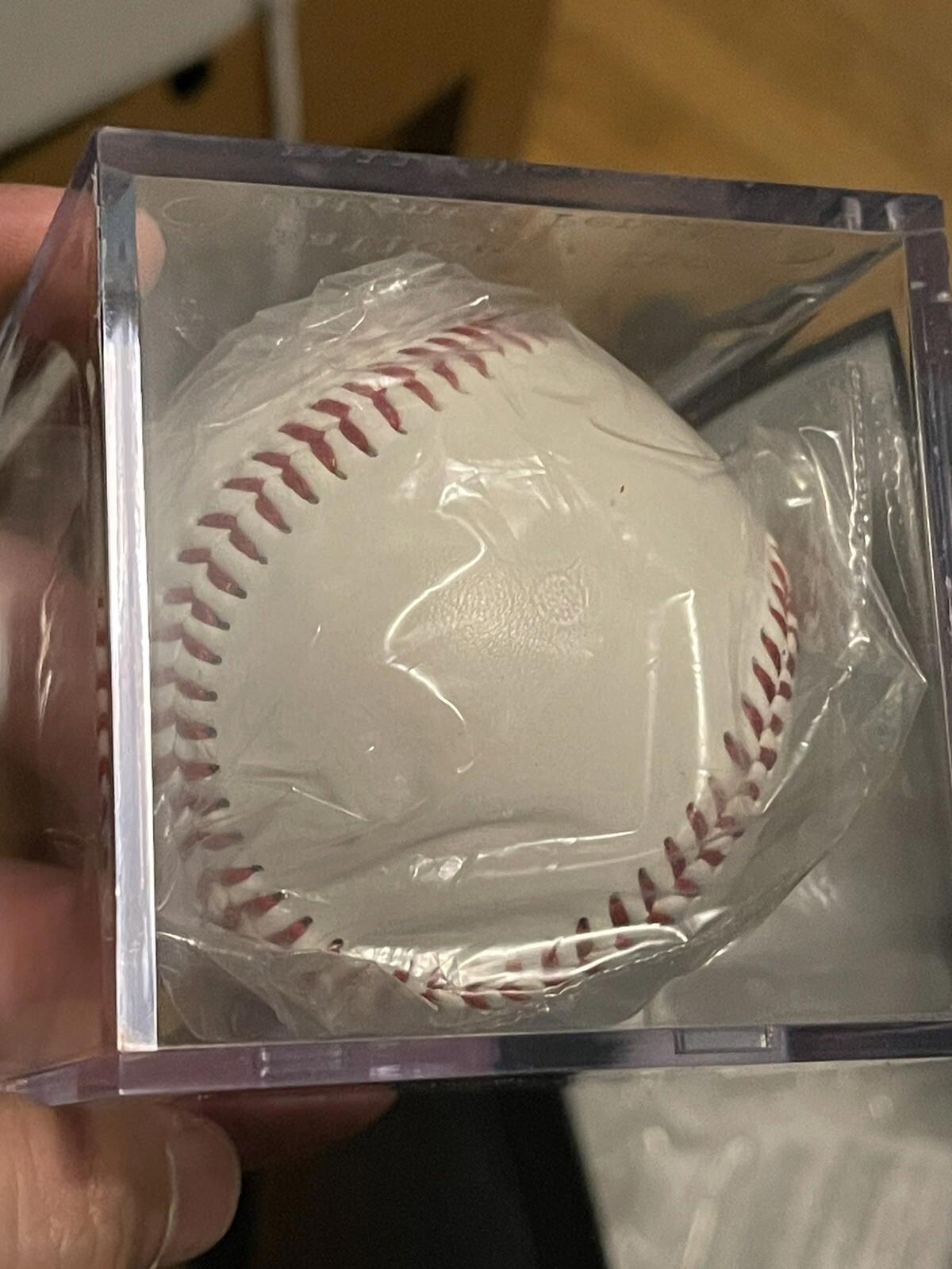 1960-1999 40 Th Season Chency Stadium Signed Baseball  (24) Sealed