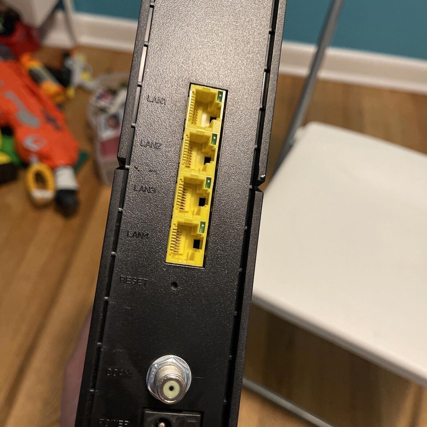 Zoom AC1900 DOCSIS 3.0 Cable Modem/Router with wireless 3T3R. Model #5363 (12)