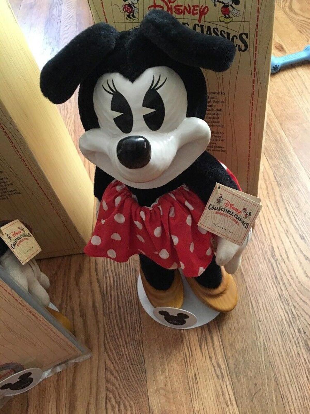 Mickey + Minnie Mouse Disney Collectible Classics Woodsculpt Series By Applause
