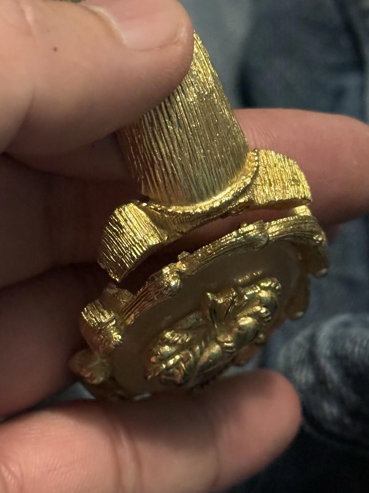 bracelet women Vintage ( Needs Repair)