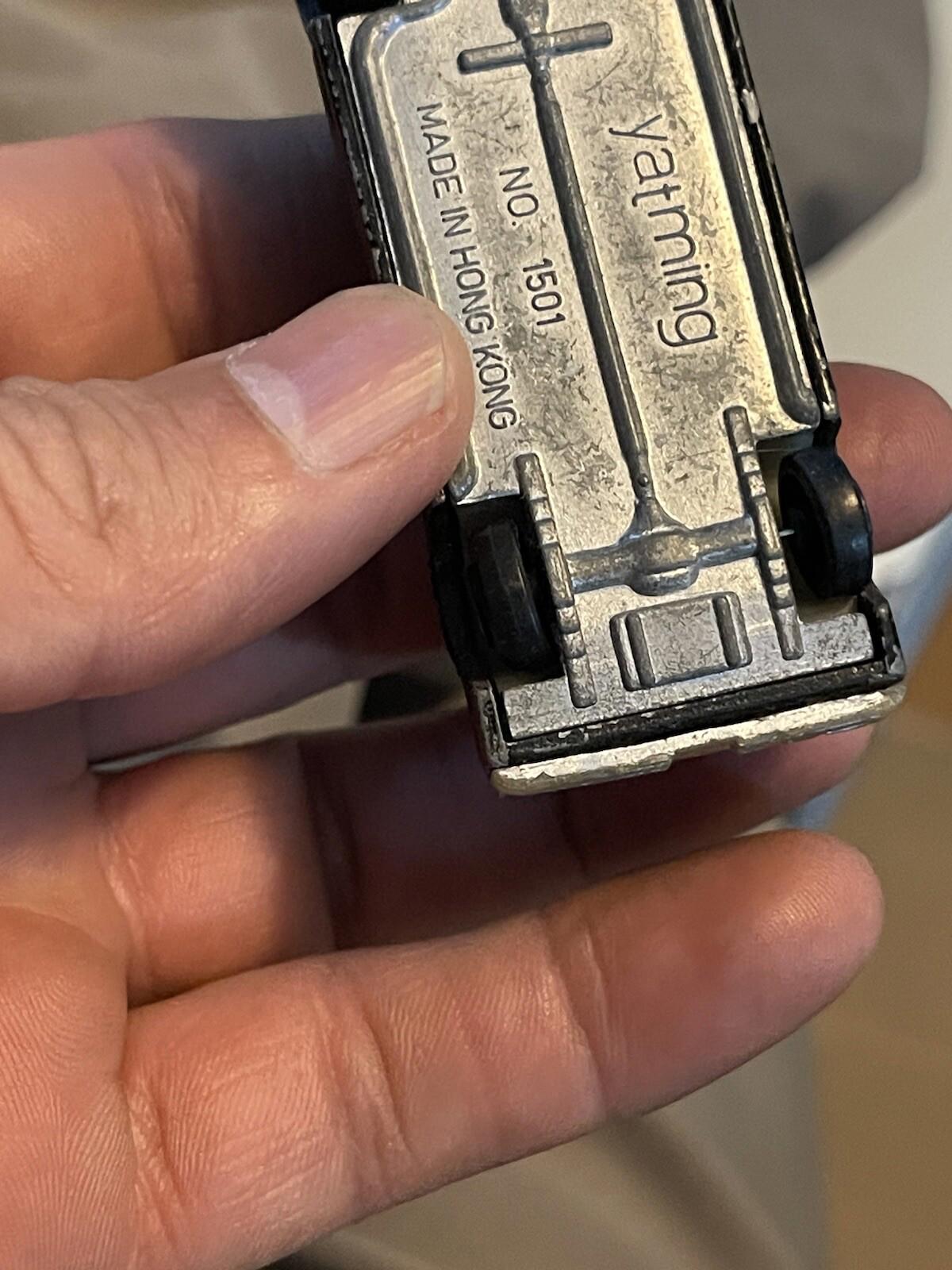 VTG YATMING DEVIL'S DEN VAN #1501 BLACK USED