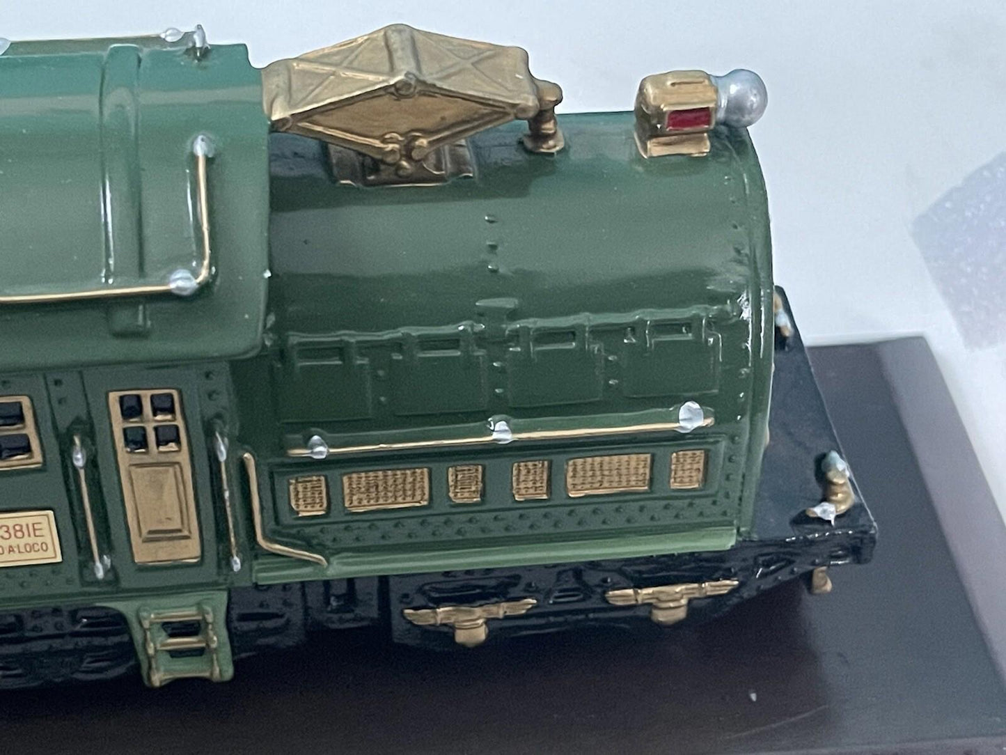 LIONEL CLASSIC TRAIN "LOCOMOTIVE"