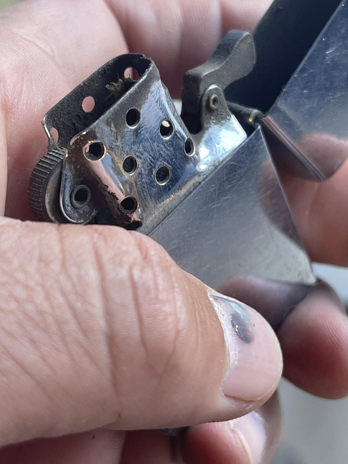 VINTAGE KALAN FLIP TOP CIGARETTE LIGHTER - PLAIN CHROME Untested