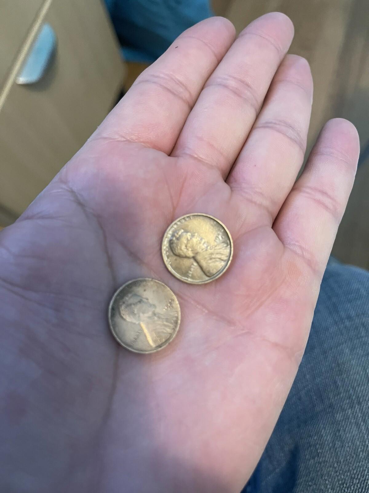 x2 one cent penny’s  1942 , 1945