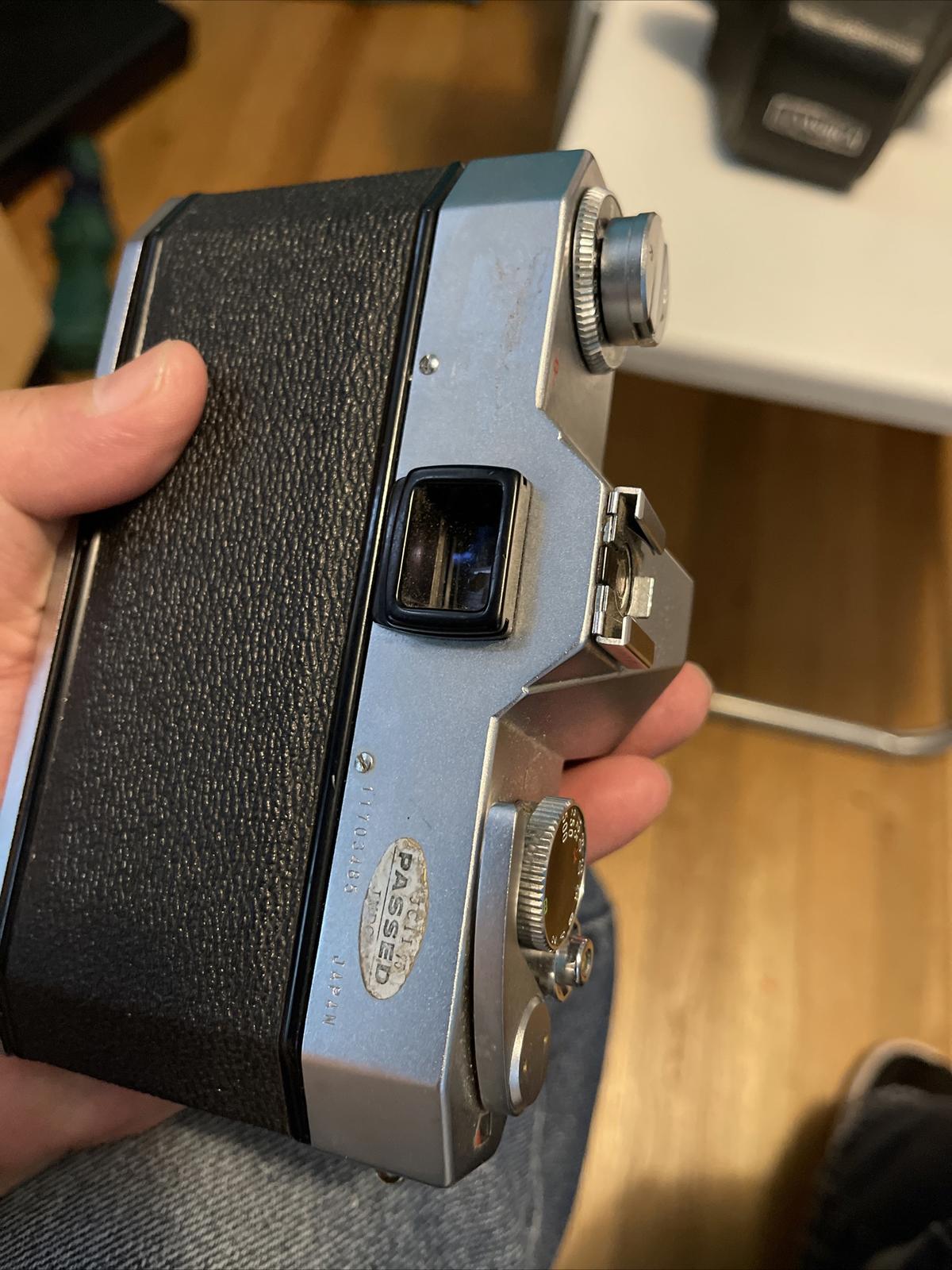 Yashica TL camera , Not Tested (asis) (1)