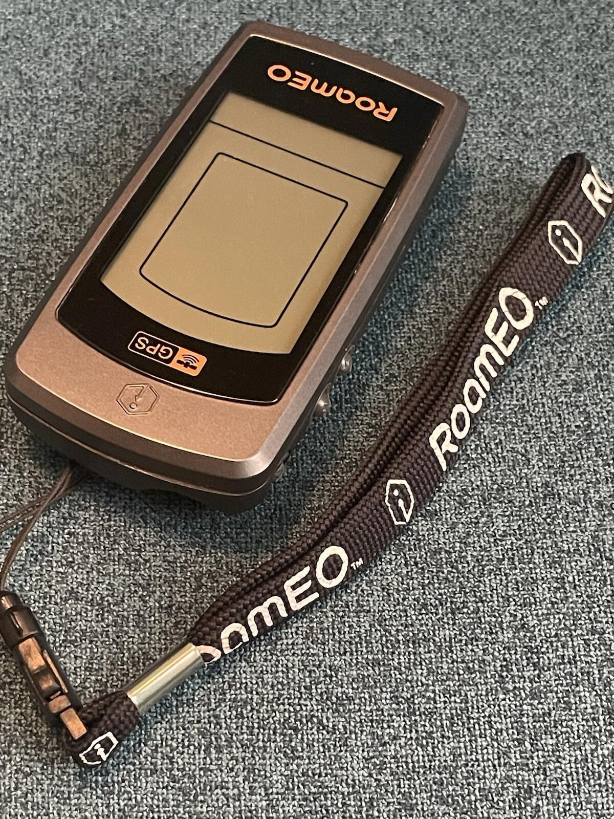 PARTS Pettronix RoamEO GPS Pet Monitor System Collar LCD Receiver (read)