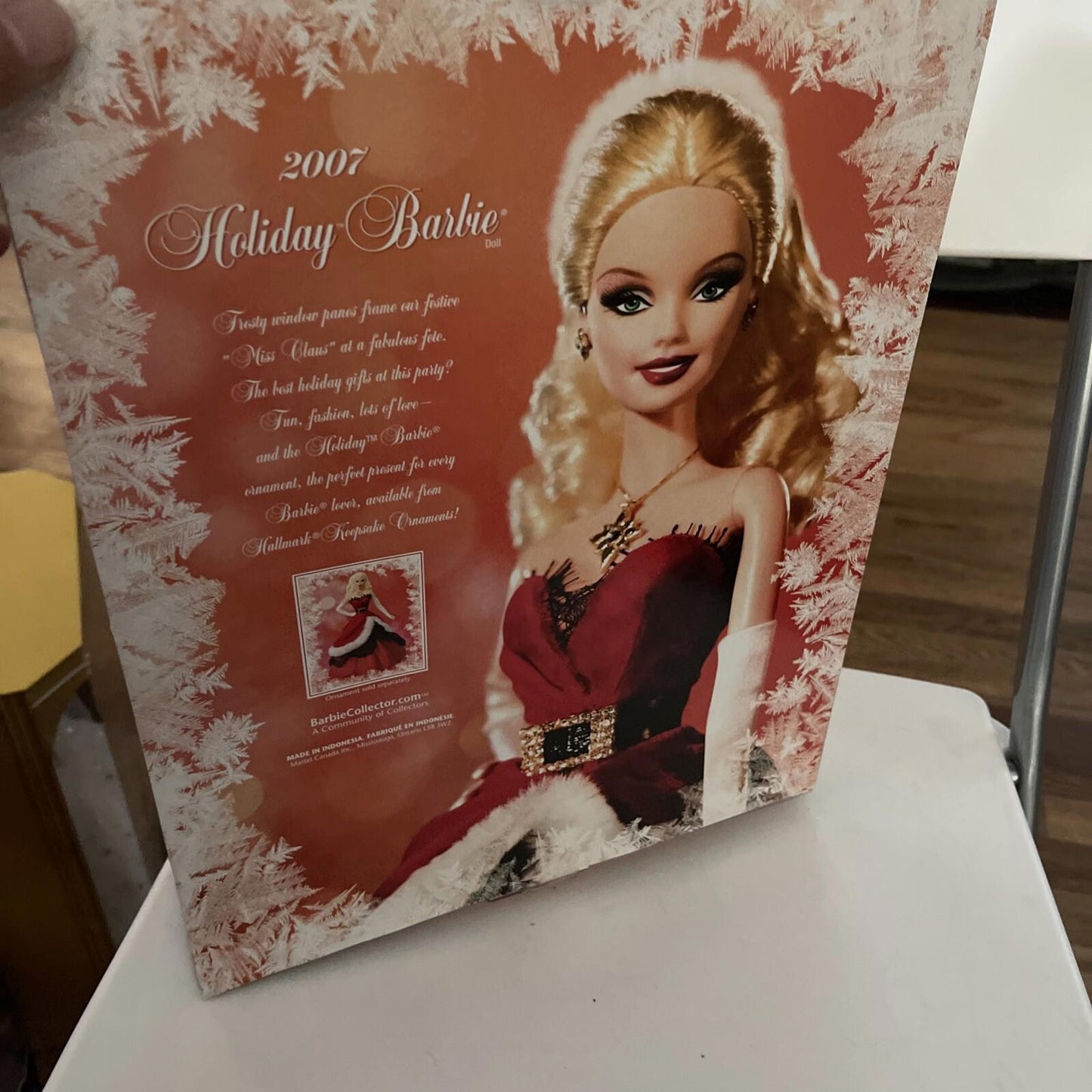 2007 Mattel Holiday Barbie Doll Collector Blonde Red Velvet Christmas Dress
