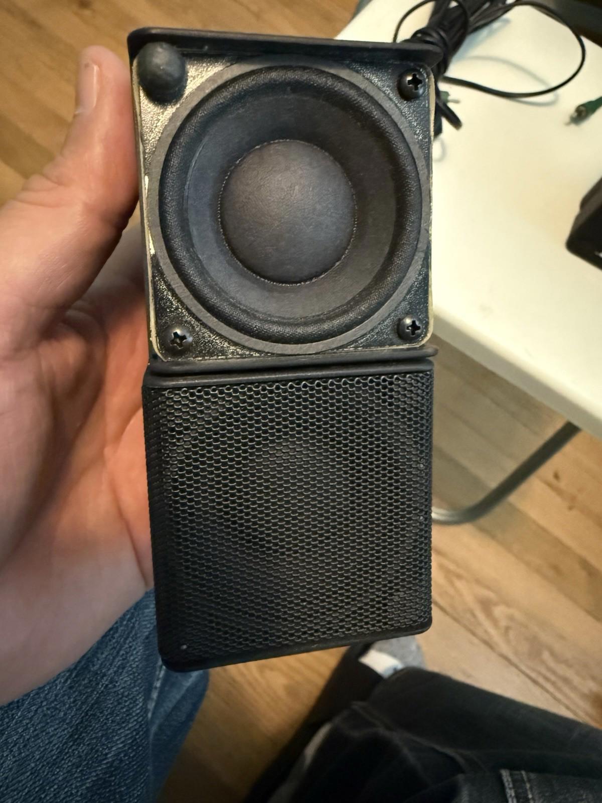 Bose Double Cube Jewel Speaker with Cord, Wire - Black, One Speaker Missing Gril