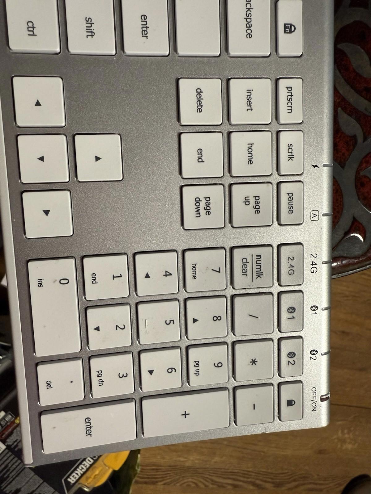 iClever DK03 Bluetooth Keyboard - 2.4G Wireless Keyboard Rechargeable Bluetooth