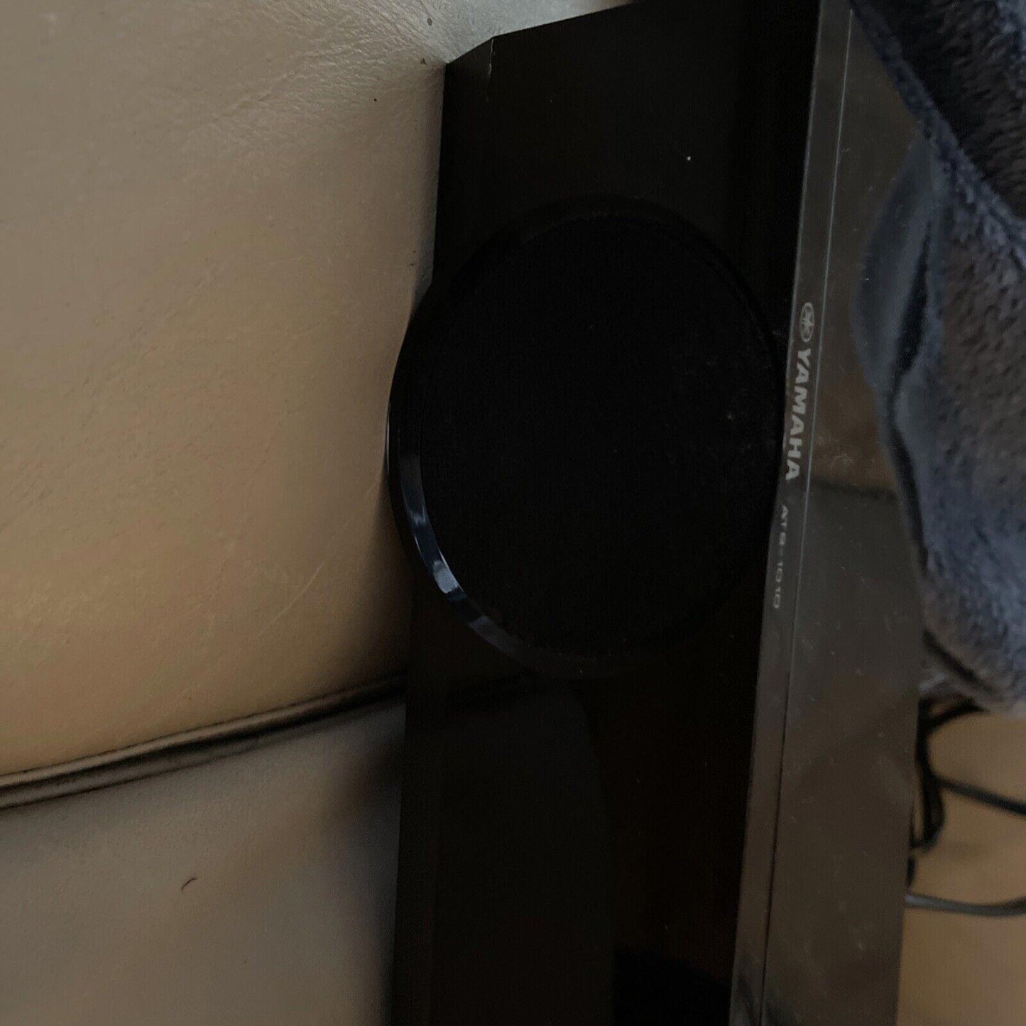 Yamaha 2.1 ATS-1010 Home Theater Soundbar, Fully Tested w/ Remote