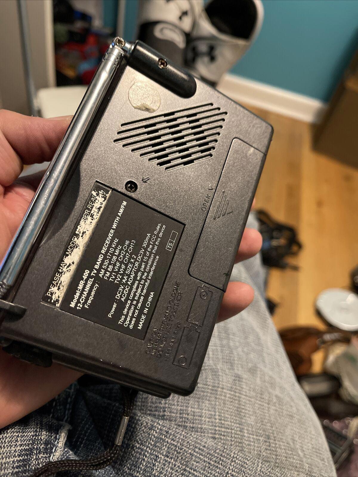 VTG Jensen MR-400 AM/FM/TV1/TV2 12 Channel Portable