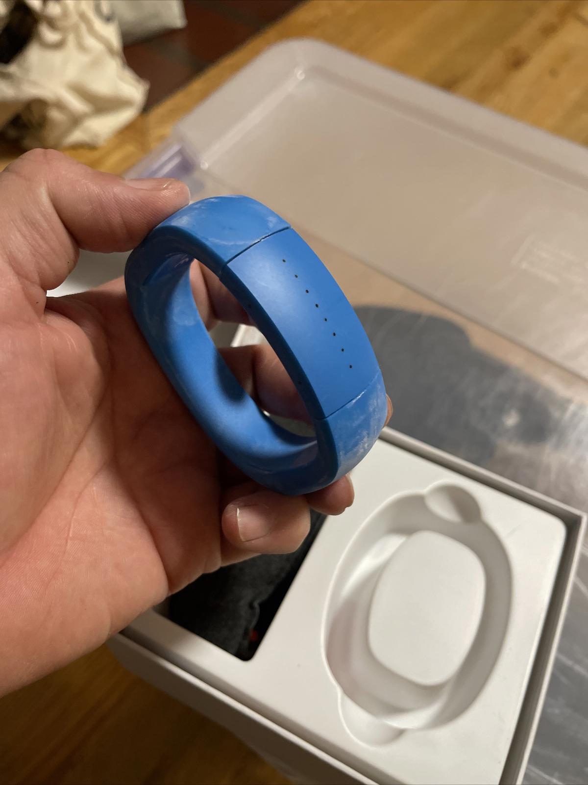 lark life , live smarter.      (19)