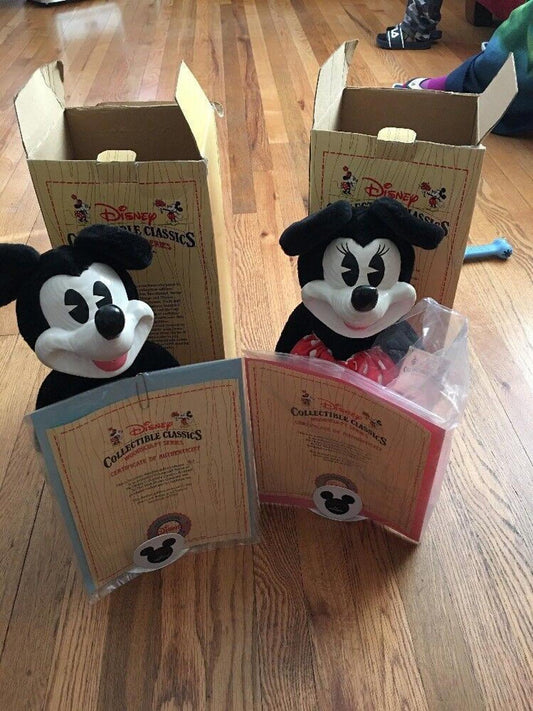 Mickey + Minnie Mouse Disney Collectible Classics Woodsculpt Series By Applause