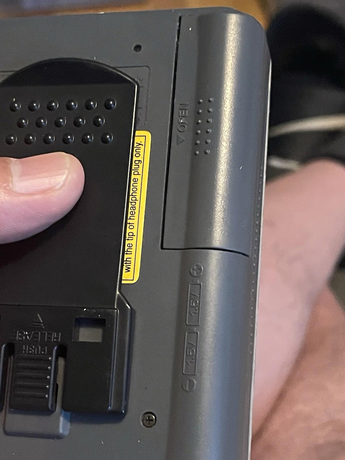 Aiwa TX476 AM/FM Tape Player - No Power (for Parts)