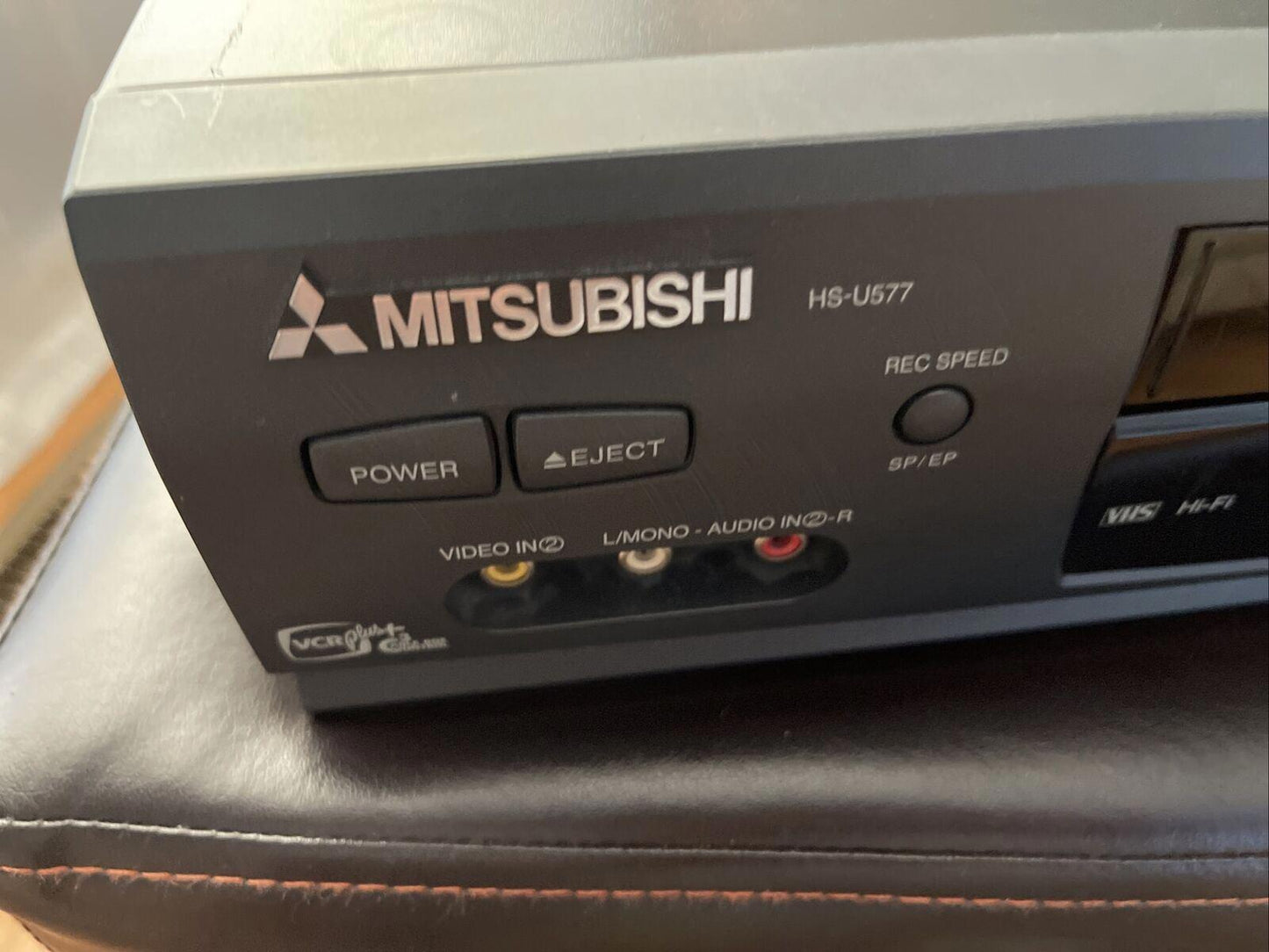 mitsubishi vintage vcr model HS-U577