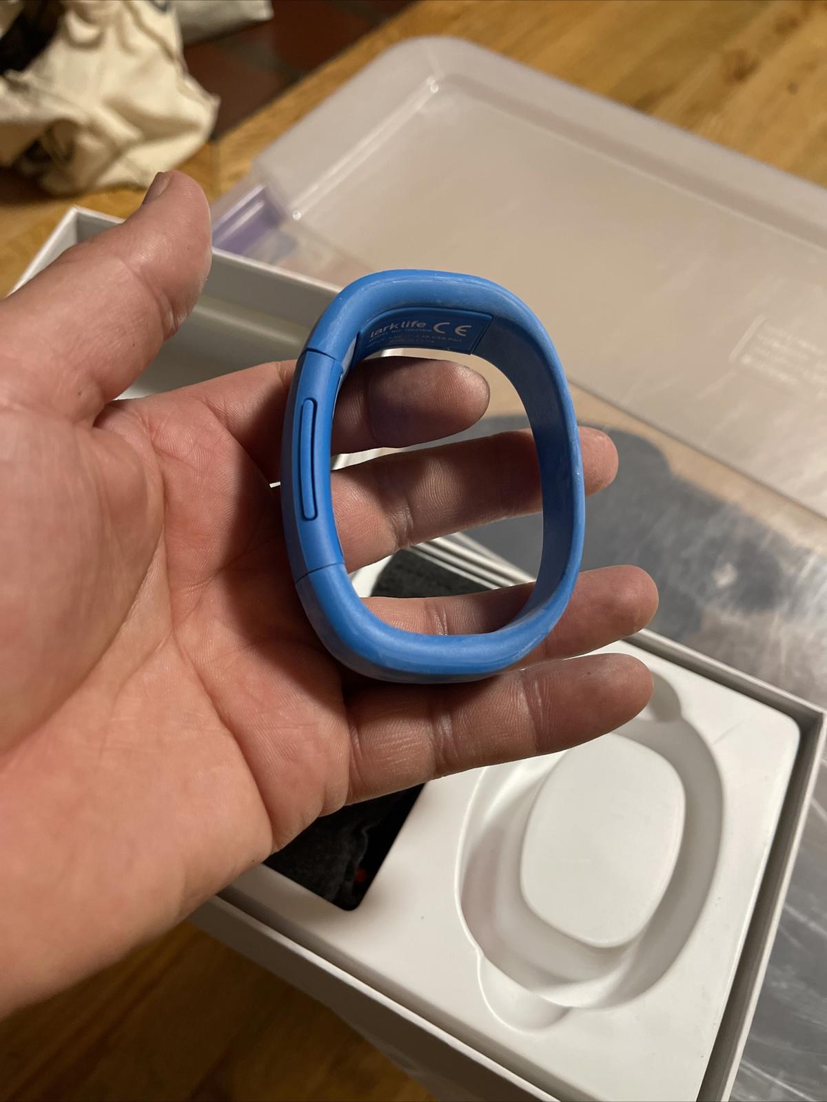 lark life , live smarter.      (19)