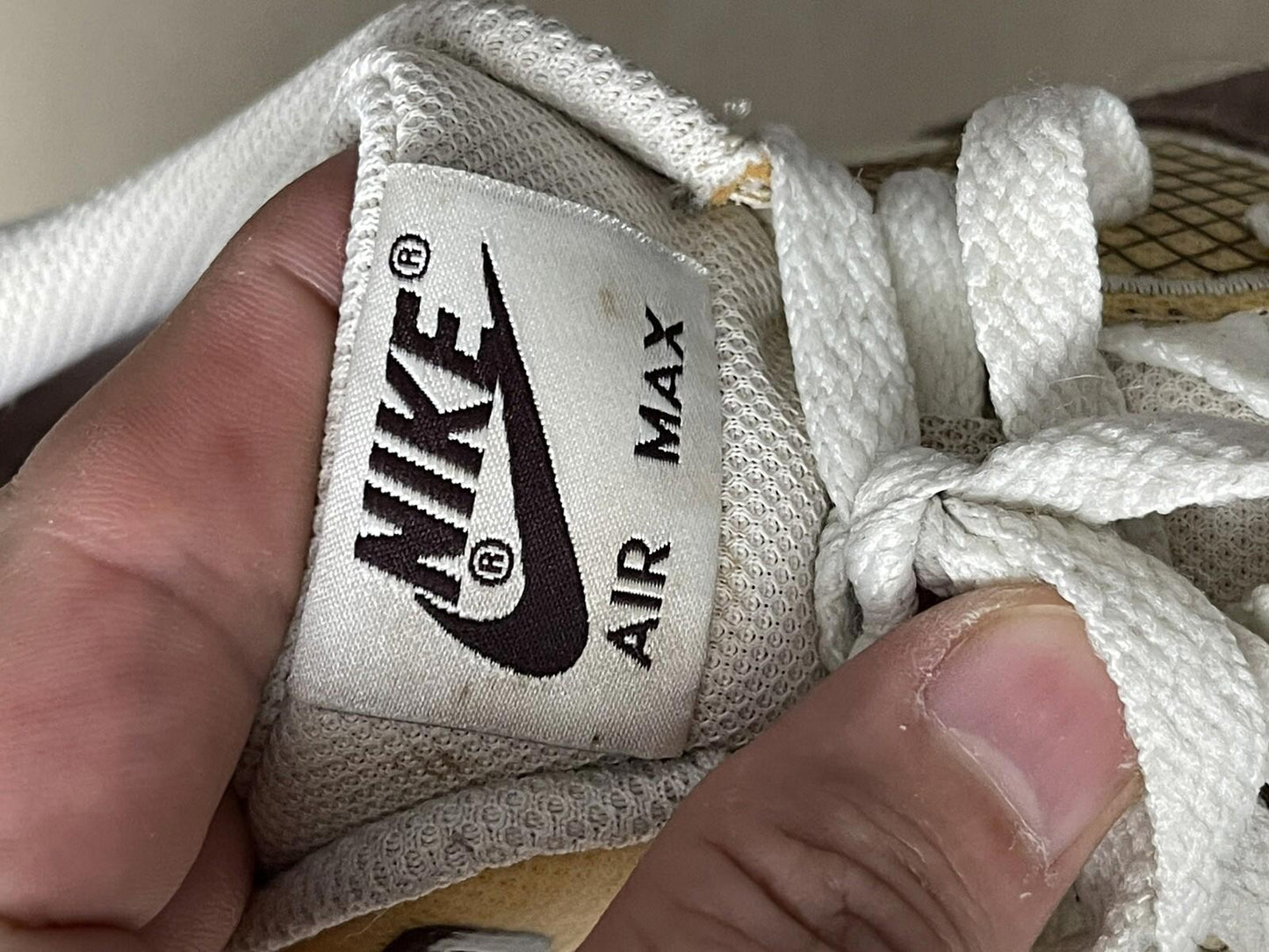 Vintage NIKE Airmax Size 9